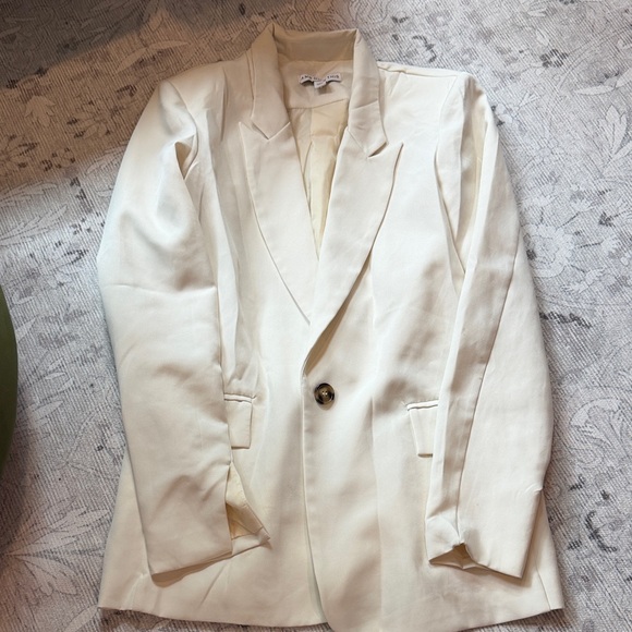 And now this oversized  Cream Blazer XS - Picture 1 of 3